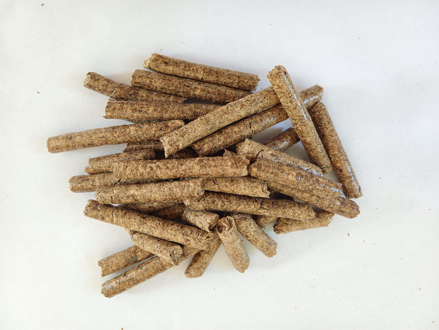 Grade B industrial biomass pellet product